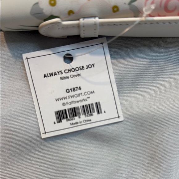 Floral Bible Cover Case with Handle, Zipper, “Always Choose Joy” on back, BNWT - Picture 4 of 11